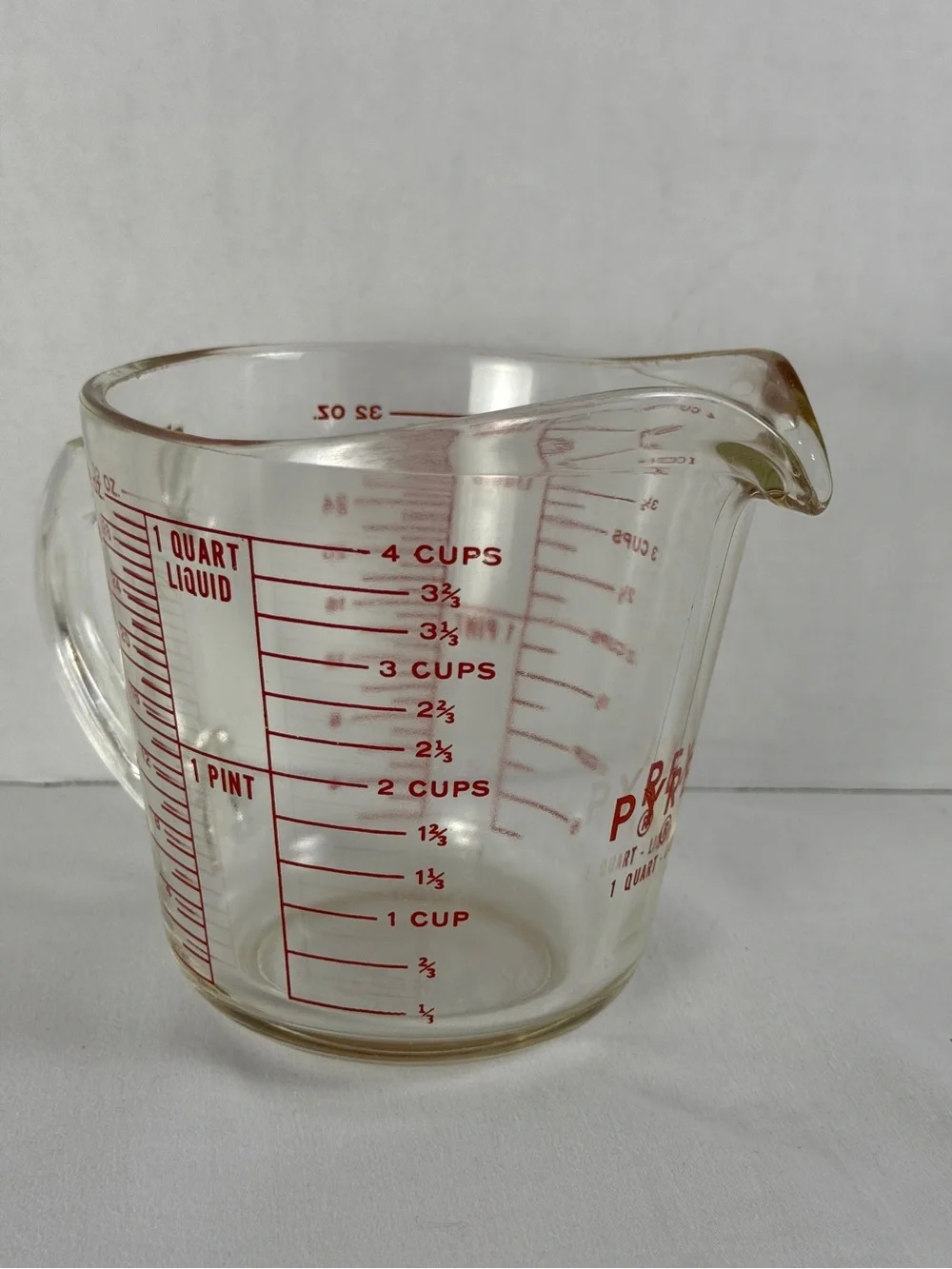Vintage PYREX 1 quart or 4 cup Glass Measuring Cup red text